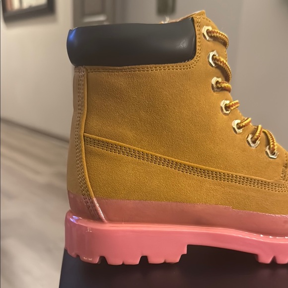 CAPE ROBBIN ❣️ Gretna Color-Block Lace-up Boots - Pink ❣️BRAND NEW❣️ - Picture 8 of 16